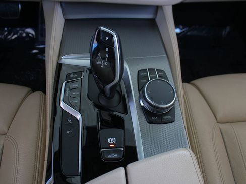 Used 2020 BMW M550i xDrive w/ Executive Package AWD/4WD image 36