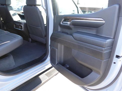 Used 2024 GMC Sierra 1500 Elevation w/ Elevation Premium Package image 32