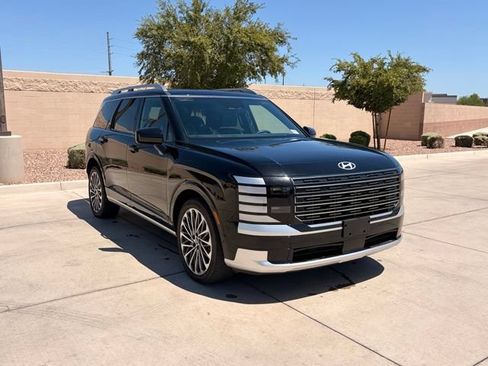 Used 2026 Hyundai Palisade Calligraphy FWD image 5