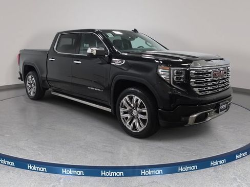 Used 2023 GMC Sierra 1500 Denali w/ Denali Reserve Package AWD/4WD image 4