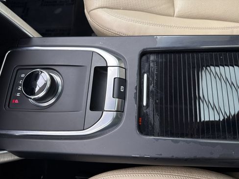 Used 2019 Land Rover Discovery Sport AWD/4WD image 31