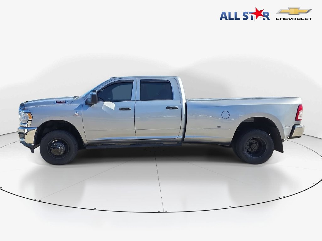 Used 2024 RAM 3500 Tradesman w/ Chrome Appearance Group AWD/4WD image 7