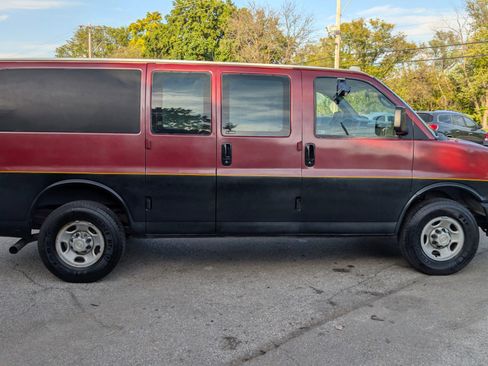 Used 2005 Chevrolet Express 3500 image 7