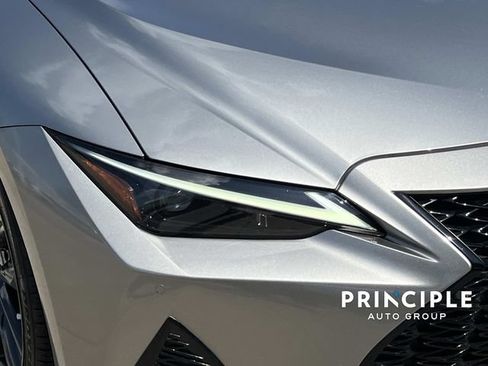Used 2023 Lexus IS 350 F Sport w/ Memory Package RWD image 9