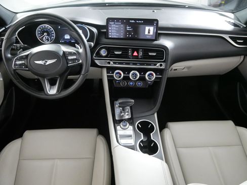 Used 2023 Genesis G70 2.0T image 10