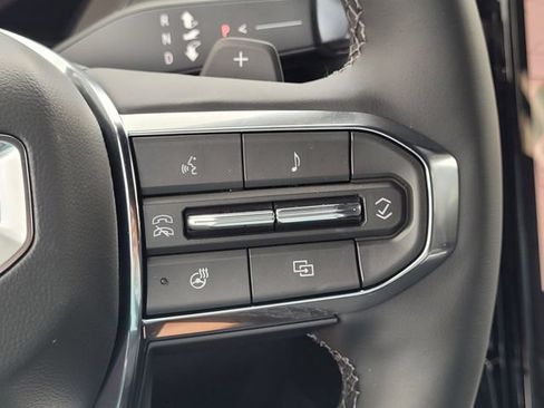 New 2026 GMC Yukon Denali w/ Denali Reserve Package AWD/4WD image 19