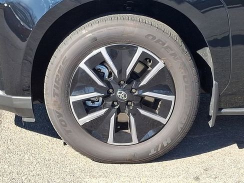 Certified 2026 Toyota bZ XLE image 8