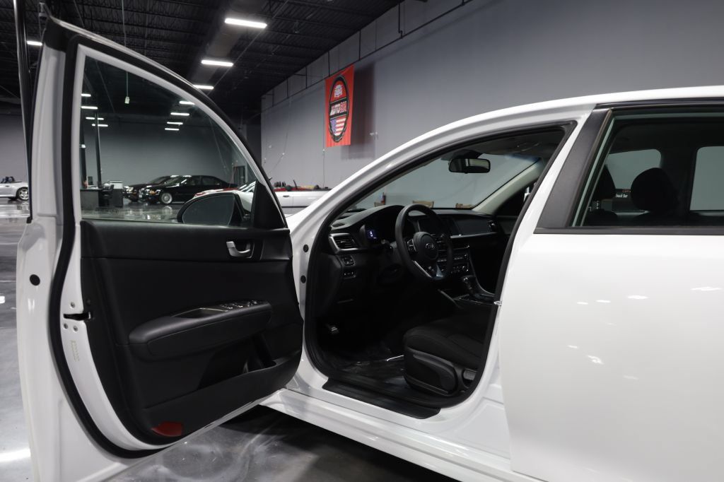 Used 2020 Kia Optima LX FWD image 9