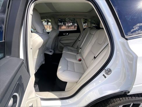 New 2026 Volvo XC60 T8 Ultra w/ Protection Package Premier image 12