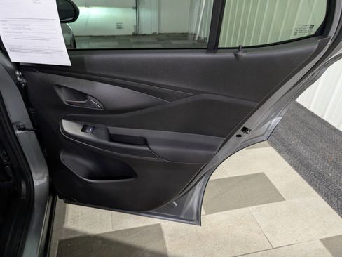 Used 2025 Buick Envista Preferred image 24