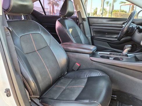 Used 2020 Nissan Altima 2.5 SR FWD image 17