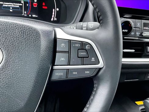 Certified 2025 Toyota Grand Highlander XLE image 24