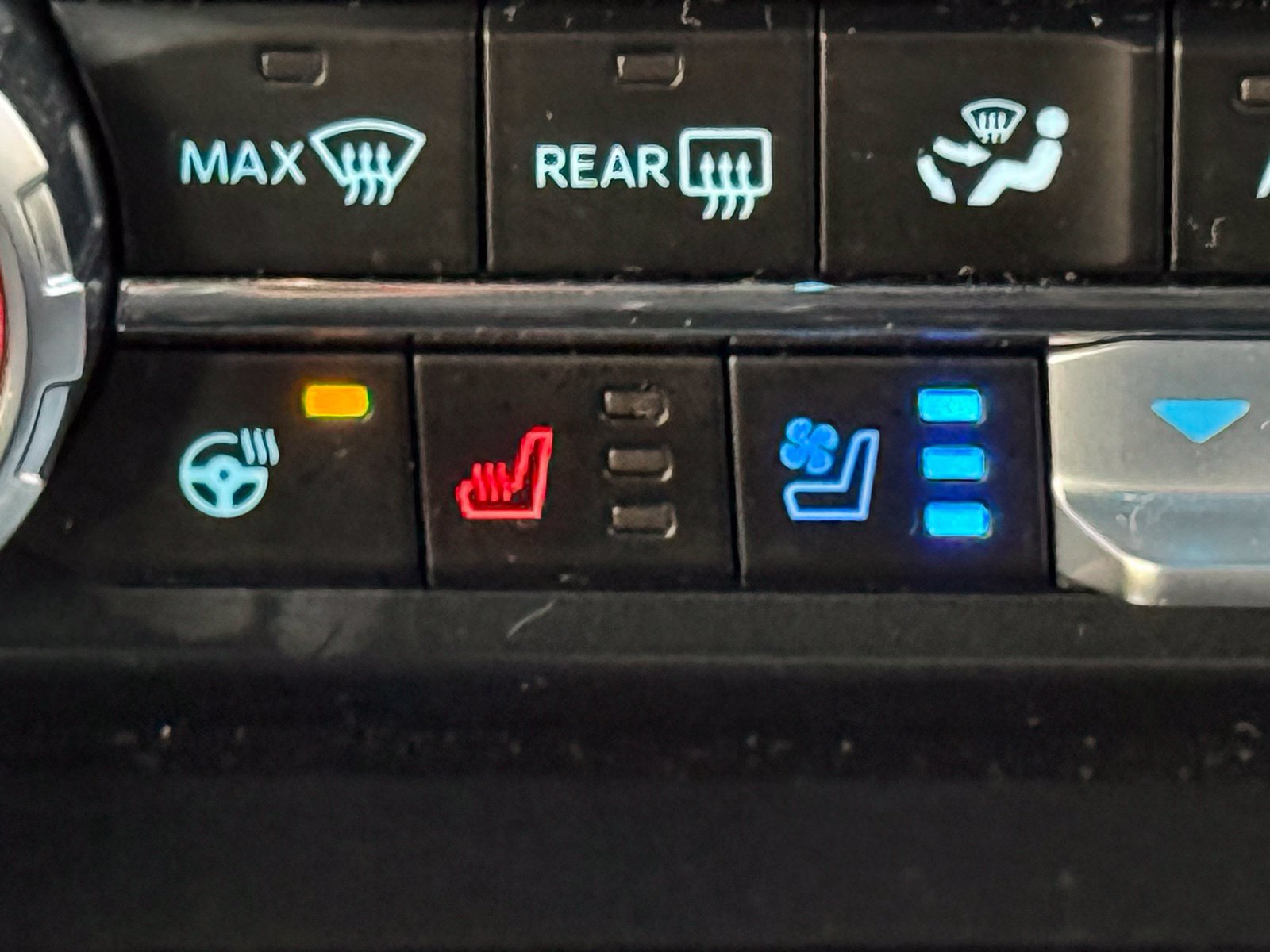 Used 2024 Ford F150 Lariat AWD/4WD image 27