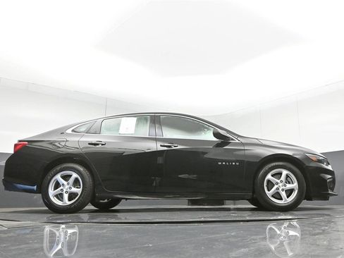 Used 2018 Chevrolet Malibu LS FWD image 33