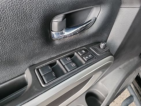 Used 2021 Nissan Titan SV w/ Accessory Utility Package AWD/4WD image 26