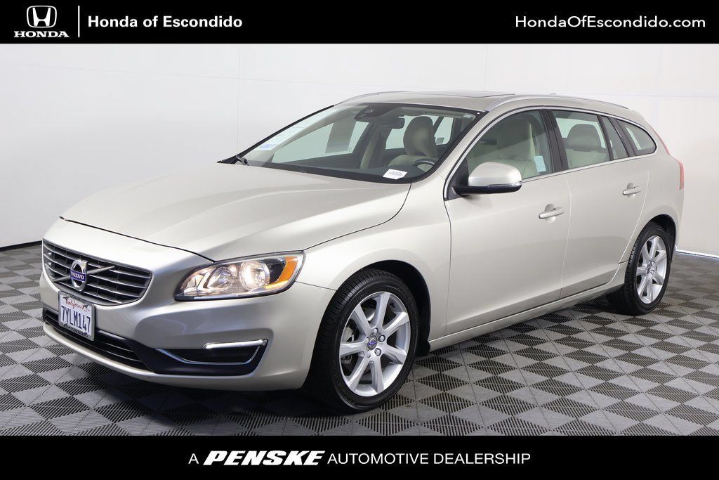 Used 2017 Volvo V60 T5 Premier w/ Convenience Package FWD image 1