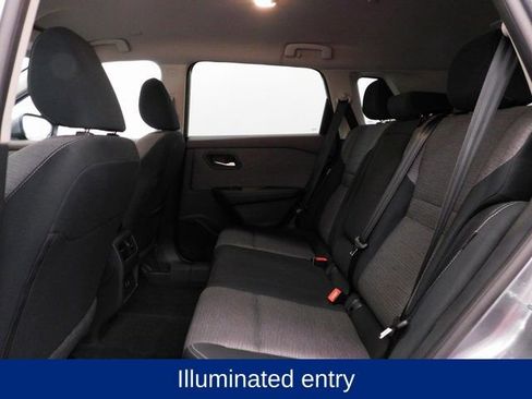 Used 2023 Nissan Rogue SV image 29