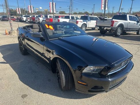 Used 2014 Ford Mustang V6 w/ Equipment Group 102A image 17