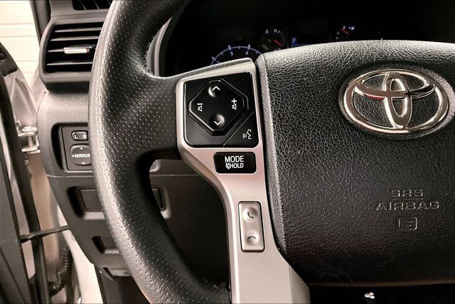 Used 2024 Toyota 4Runner SR5 AWD/4WD image 25
