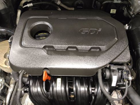 Used 2017 Kia Sportage EX image 30