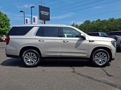 Used 2023 GMC Yukon Denali AWD/4WD image 7