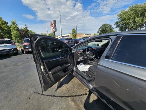 Used 2014 Ford Fusion Titanium FWD image 18