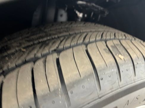 New 2026 Genesis GV70 2.5T Advanced image 29