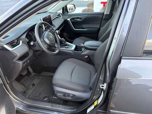 Certified 2025 Toyota RAV4 XLE image 4
