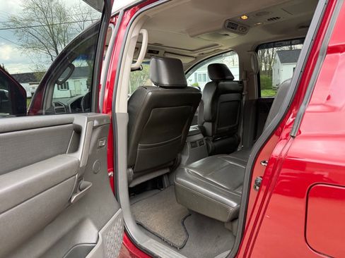 Used 2005 Nissan Armada SE Off-Road w/ (J01) Sunroof Pkg (SE OR) image 12