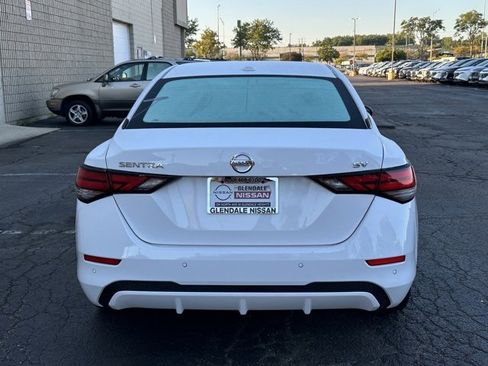 Certified 2022 Nissan Sentra SV image 5