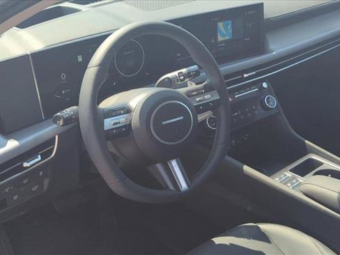 New 2025 Hyundai Sonata Limited FWD image 3