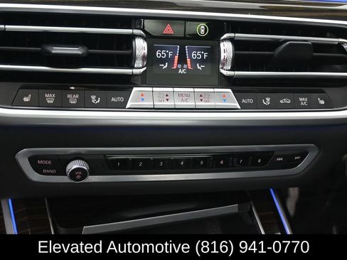 Used 2021 BMW X7 xDrive40i w/ Premium Package 2 AWD/4WD image 12
