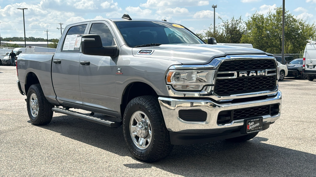 Used 2024 RAM 2500 Tradesman w/ Chrome Appearance Group AWD/4WD image 35