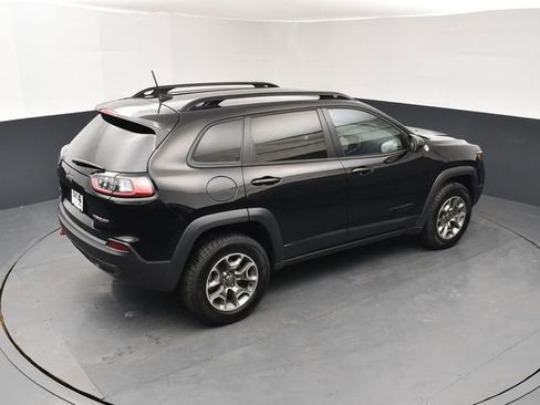Used 2022 Jeep Cherokee Trailhawk w/ Premium Leather Package image 18