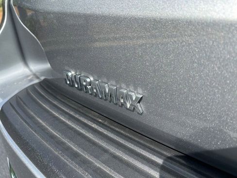 Used 2025 Chevrolet Tahoe Premier AWD/4WD image 30