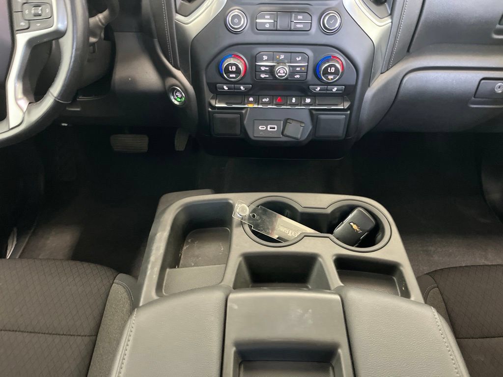 Used 2020 Chevrolet Silverado 1500 LT w/ Convenience Package AWD/4WD image 10
