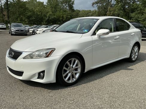 Used 2011 Lexus IS 250 AWD w/ Premium Pkg Value Edition image 2