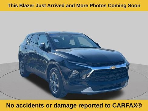 Used 2024 Chevrolet Blazer LT w/ LPO, Floor Liner Package FWD image 2