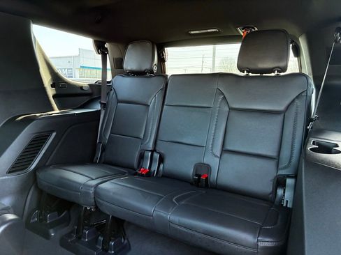 Used 2025 GMC Yukon Denali image 32
