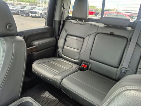 Used 2020 GMC Sierra 2500 Denali w/ Denali Ultimate Package AWD/4WD image 11