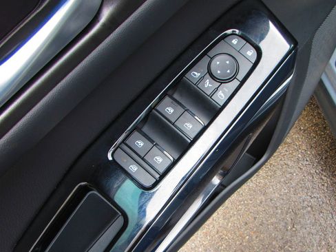 New 2026 Nissan Pathfinder Platinum image 20