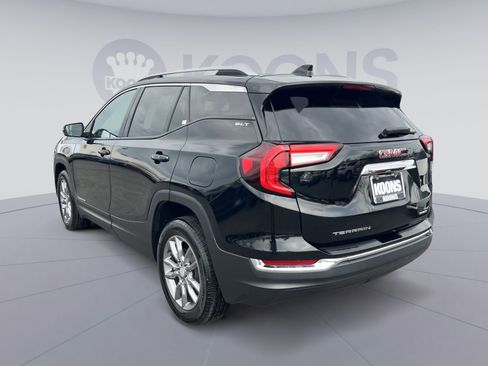 Used 2024 GMC Terrain SLT image 14