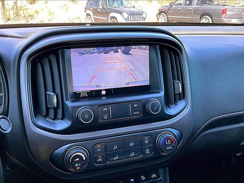 Used 2022 GMC Canyon AT4 w/ Driver Alert Package AWD/4WD image 23