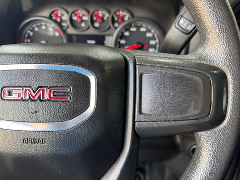 Used 2024 GMC Sierra 2500 Pro w/ Convenience Package RWD image 19