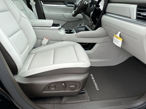 New 2026 GMC Terrain Denali AWD/4WD image 37