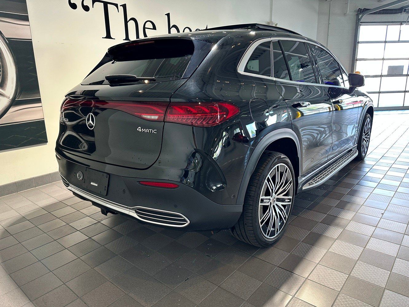 Certified 2023 Mercedes-Benz EQE 350+ 4MATIC SUV w/ Pinnacle Trim Package image 4