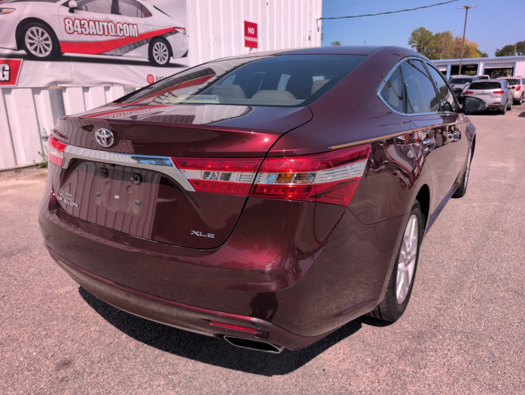 Used 2014 Toyota Avalon XLE Premium FWD image 8
