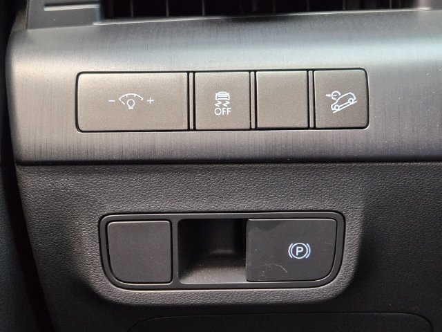 Certified 2025 Hyundai Kona N Line S FWD image 17