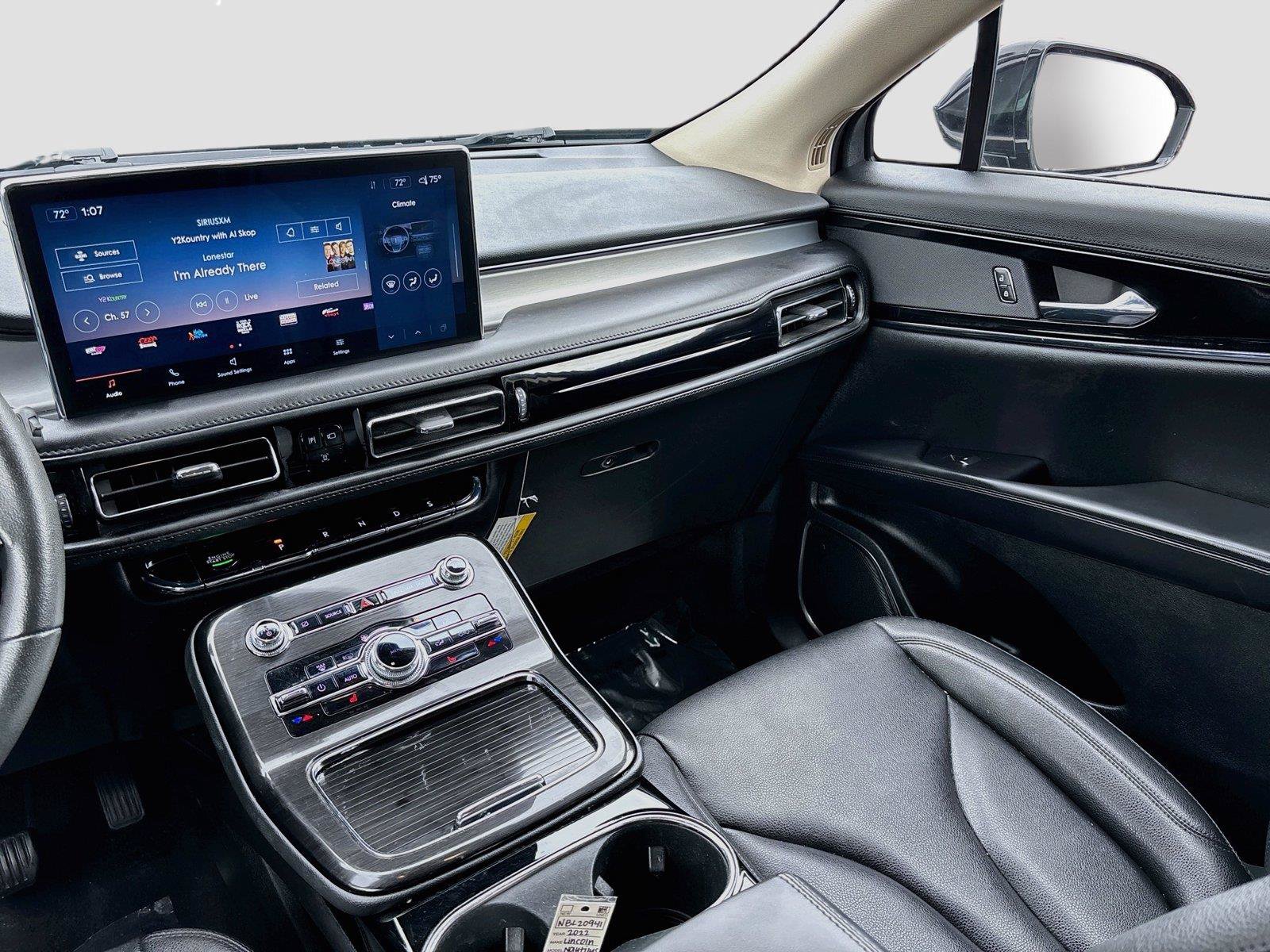Used 2022 Lincoln Nautilus FWD image 22