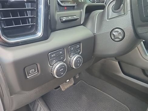Certified 2023 GMC Sierra 1500 Denali w/ Technology Package AWD/4WD image 15